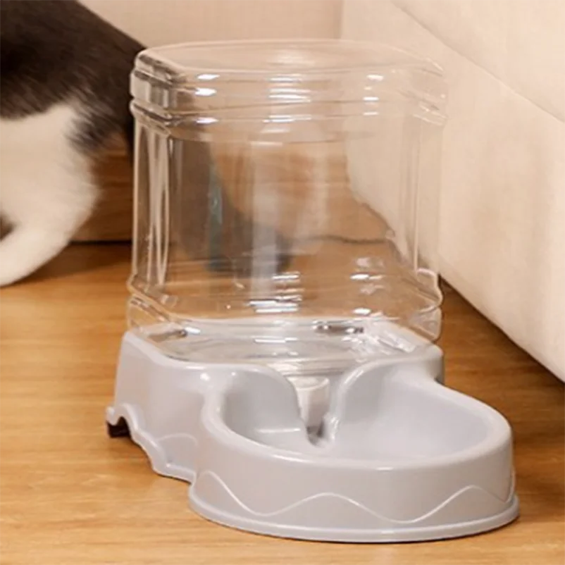Pet automatic feeder